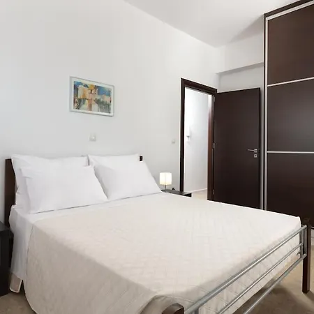 아파트 Luxurious And Modern House Near Town And
