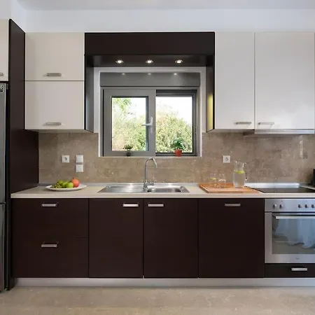 Apartmán Luxurious And Modern House Near Town And *