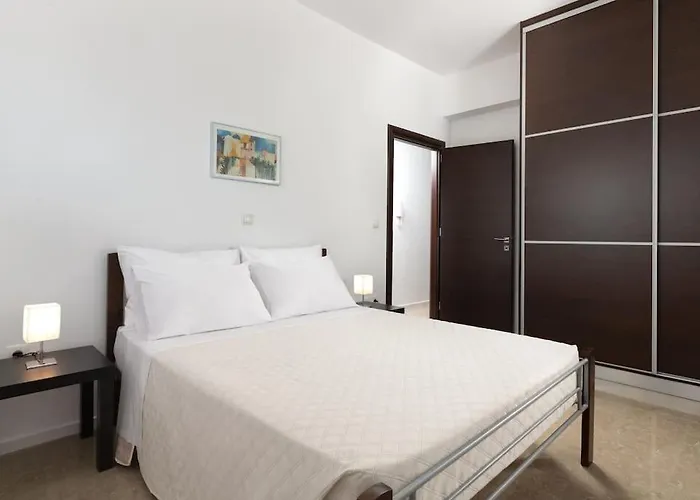 Apartament Luxurious And Modern House Near Town And