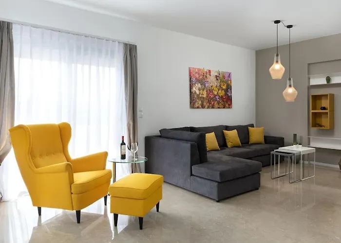 Lejlighed Luxurious And Modern House Near Town And